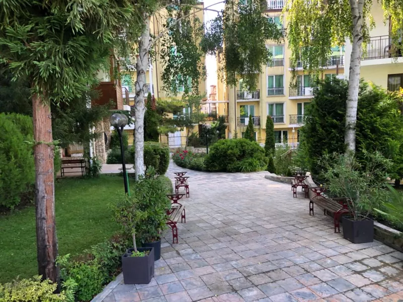 купить 2 комн. квартиру в Елените