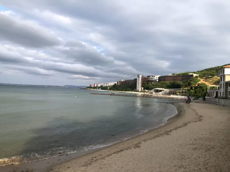 купить 2 комн. квартиру в Елените