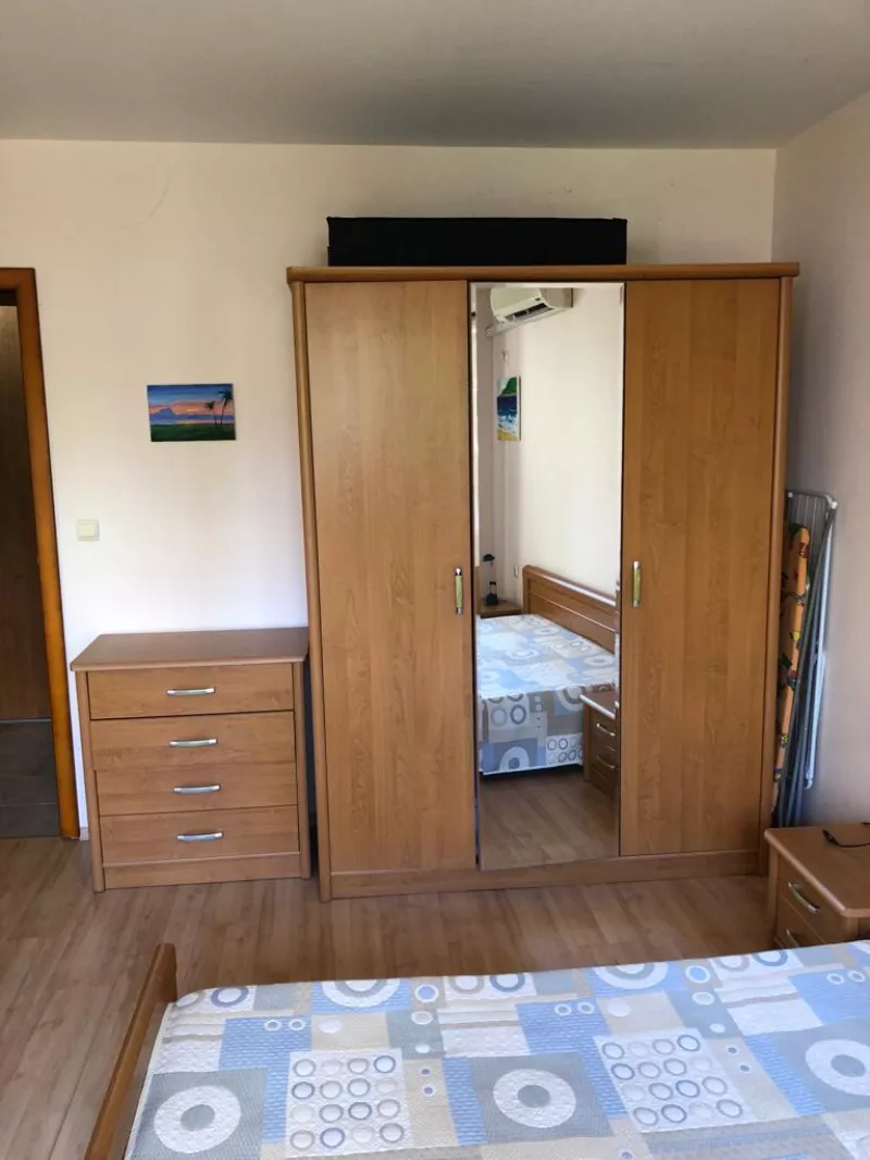 купить 2 комн. квартиру в Елените